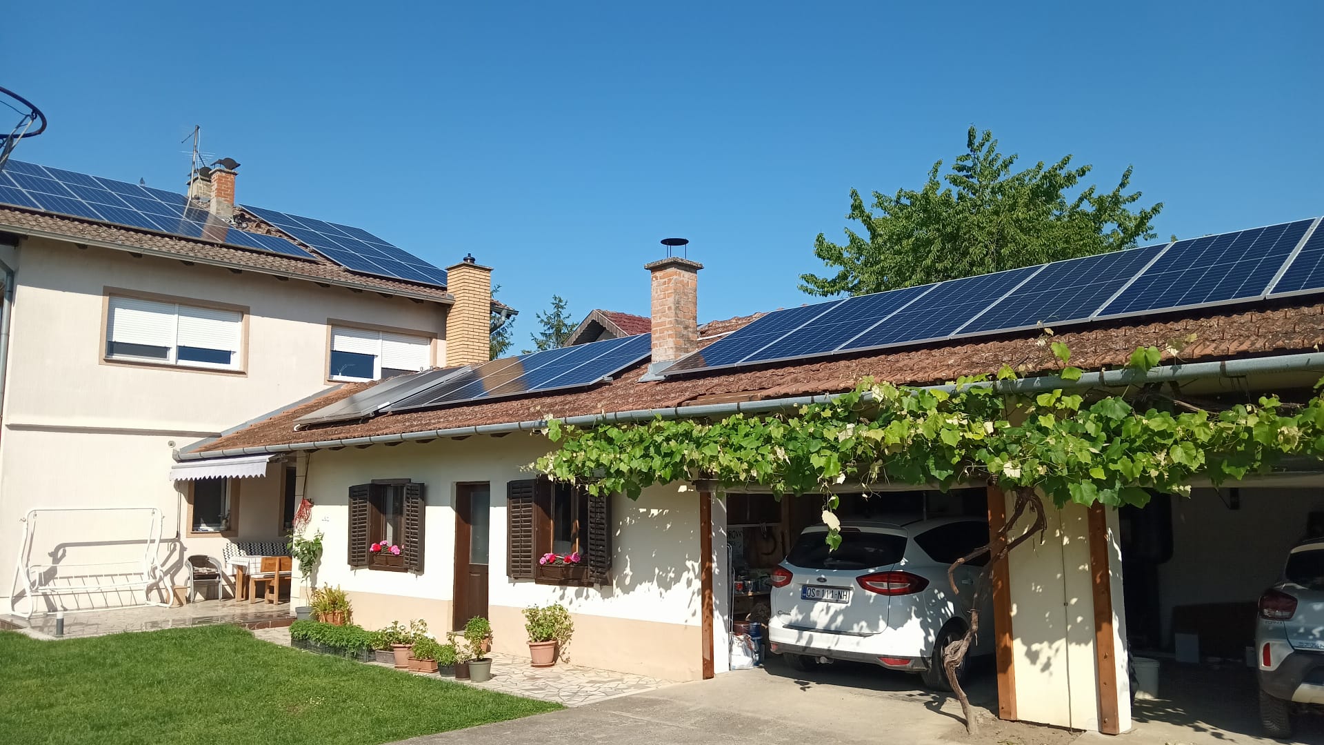 GKYK-PT Tile Roof Solar Mounting System